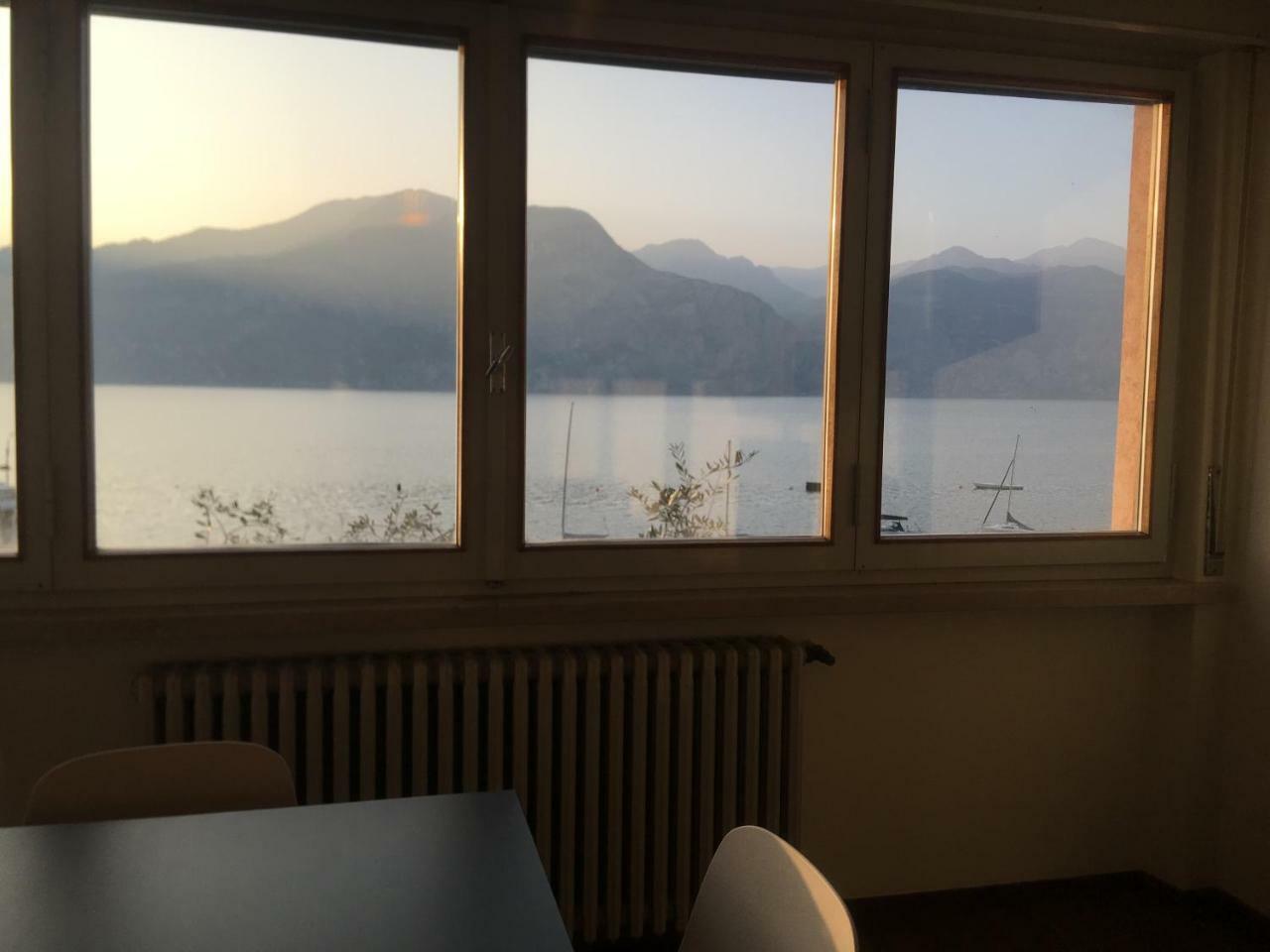 Casa Ines Fronte Lago Aparthotel Brenzone sul Garda Kültér fotó