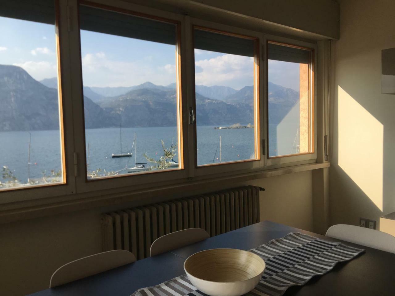 Casa Ines Fronte Lago Aparthotel Brenzone sul Garda Kültér fotó