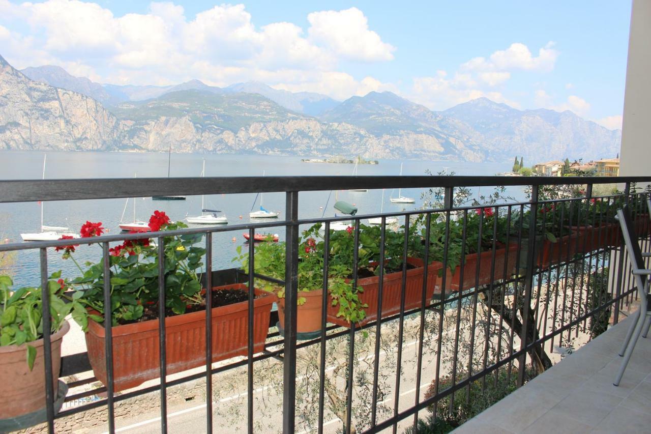 Casa Ines Fronte Lago Aparthotel Brenzone sul Garda Kültér fotó