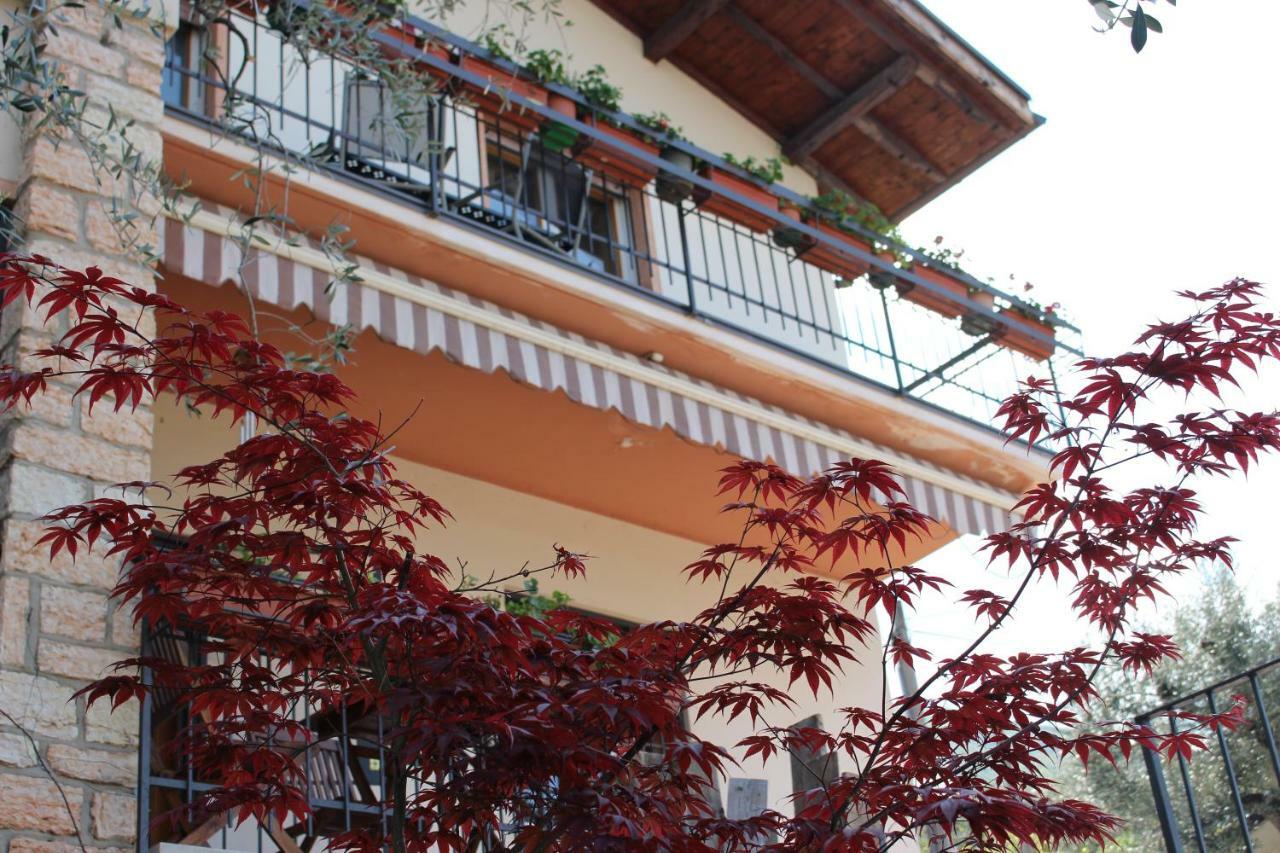 Casa Ines Fronte Lago Aparthotel Brenzone sul Garda Kültér fotó